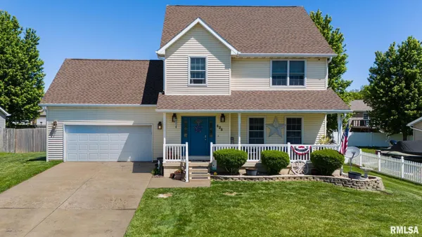$319,900 | 505 Park Trail Road, Mackinaw, IL 61755