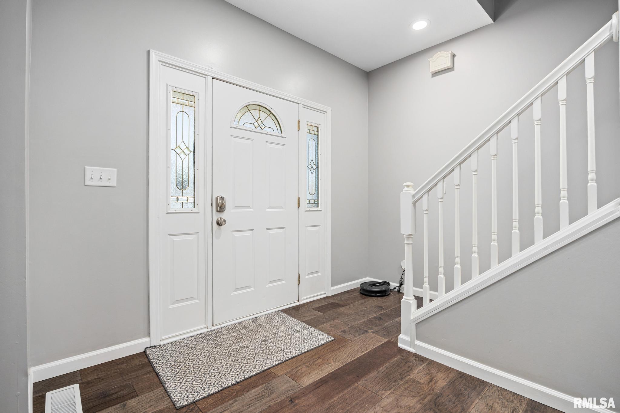 505 Park Trail Road Mackinaw, IL 61755 - Photo 6 of 49