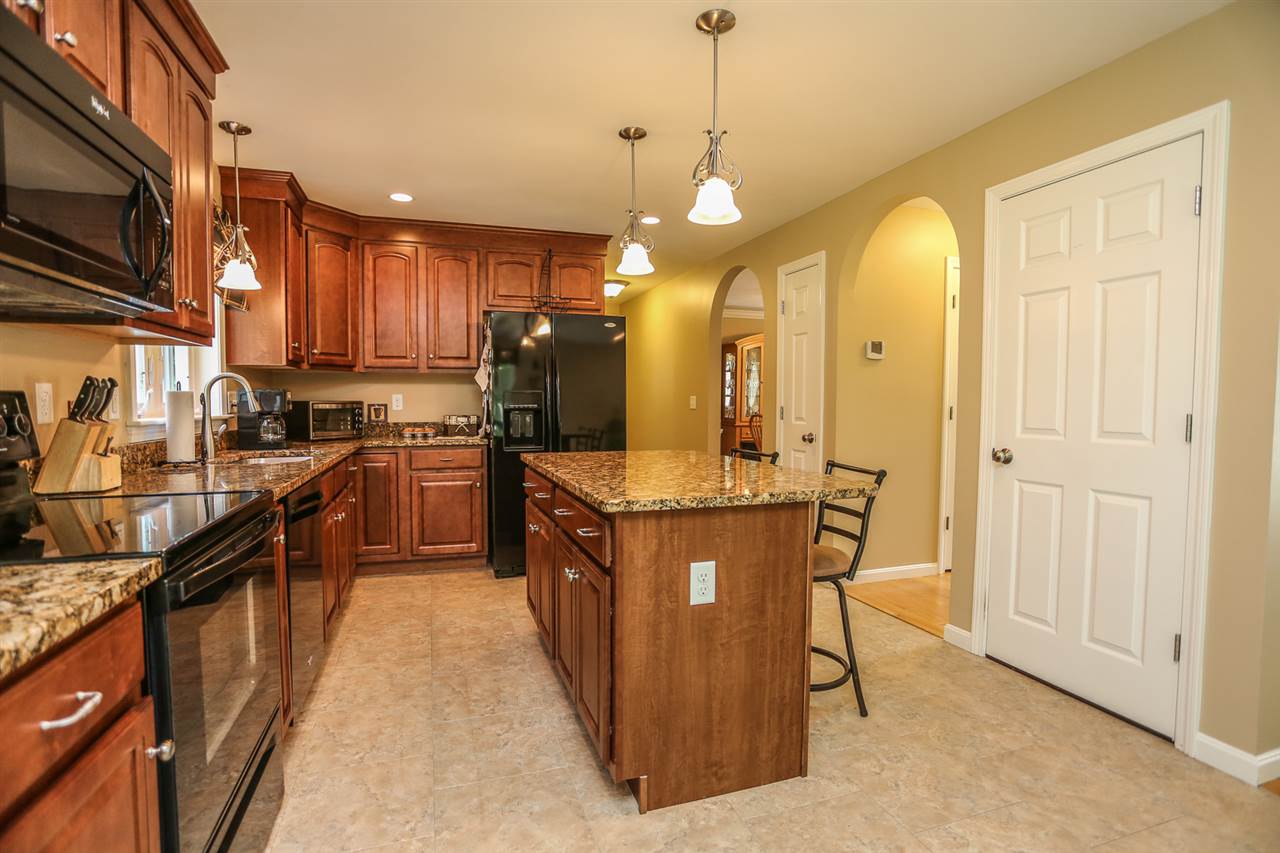 93 Steam Mill Road Auburn, NH 03032 - Photo 5 of 38 Gallery Image 5