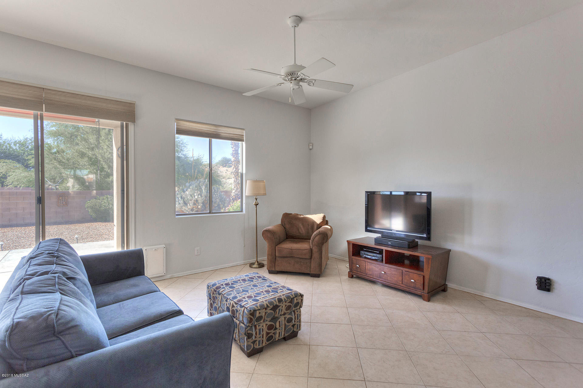 573 Pyramid Point Court Oro Valley, AZ 85737 - Photo 7 of 21