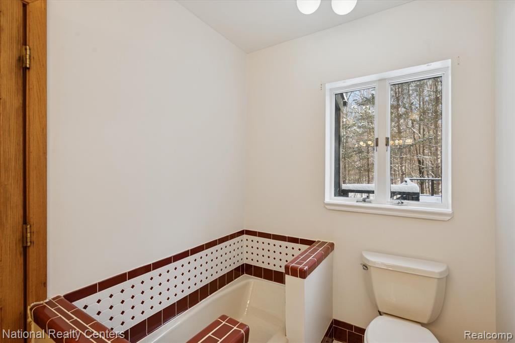 2807 Faussett Road Howell, MI 48855 - Photo 52 of 84