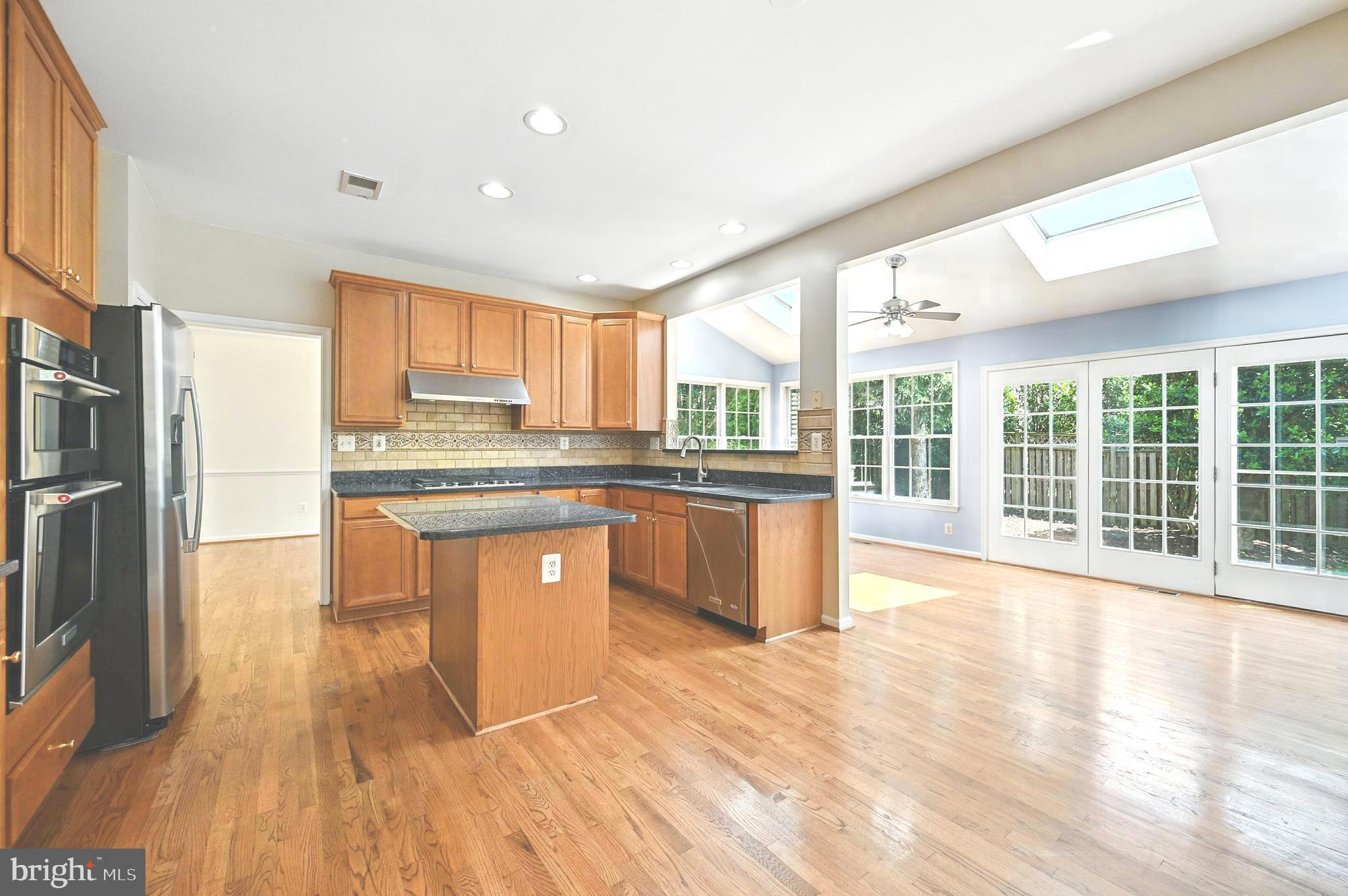 10861 Hunter Gate Way Reston, VA 20194 - Photo 12 of 79 Great Gathering Places in this Home