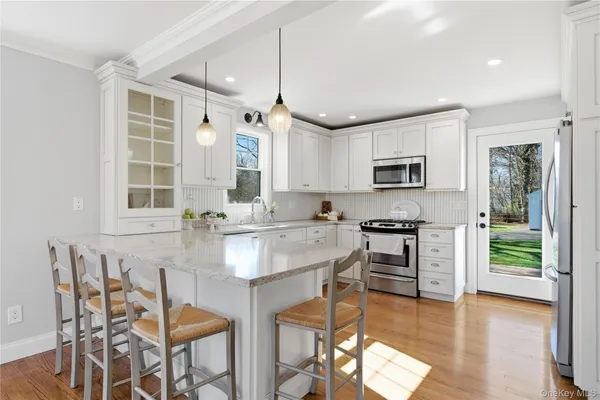 $725,000 | 46 South Ireland Place, Amityville, NY 11701