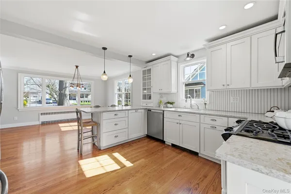 $725,000 | 46 South Ireland Place, Amityville, NY 11701