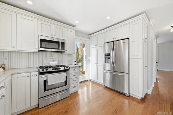 $725,000 | 46 South Ireland Place, Amityville, NY 11701
