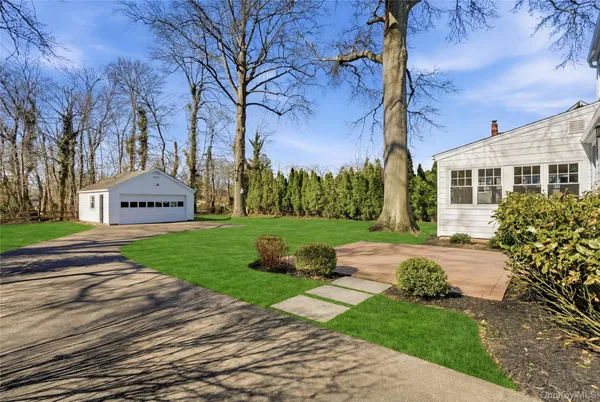 $725,000 | 46 South Ireland Place, Amityville, NY 11701