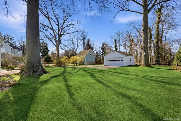$725,000 | 46 South Ireland Place, Amityville, NY 11701