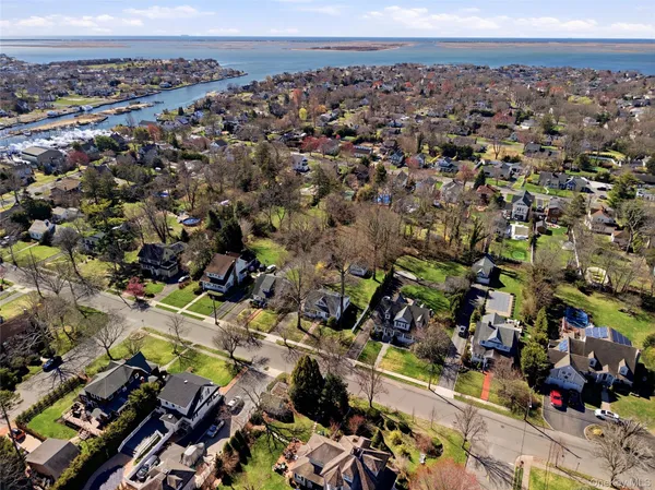 $725,000 | 46 South Ireland Place, Amityville, NY 11701