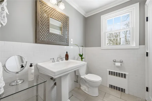$725,000 | 46 South Ireland Place, Amityville, NY 11701