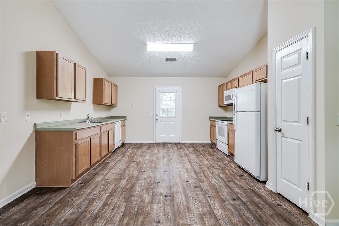 109 Pine Thicket Way Springfield, GA 31329 - Photo 8 of 26