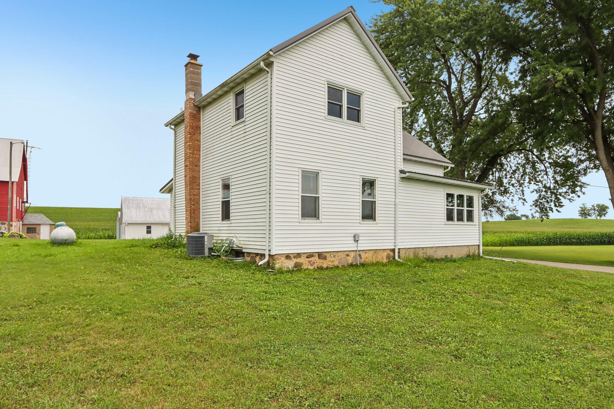 N1372-1374 Second Street Road Watertown, WI 53098 - Photo 69 of 69 Front of Home