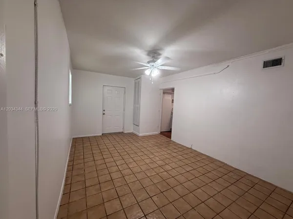 $1,500 | 120 Northeast 7th Street, Unit 2, Pompano Beach, FL 33060