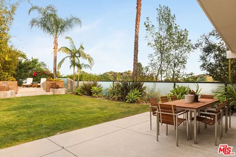 $3,489,000 | 8410 Edwin Drive, Los Angeles, CA 90046