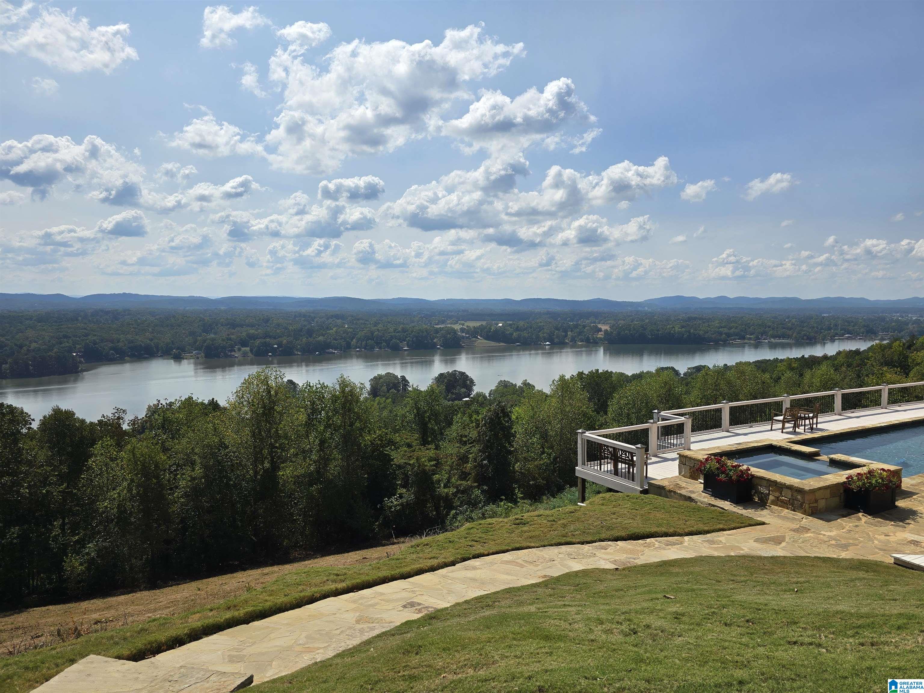 121 Mountain Breeze Road Rainbow City, AL 35906 - Photo 4 of 32