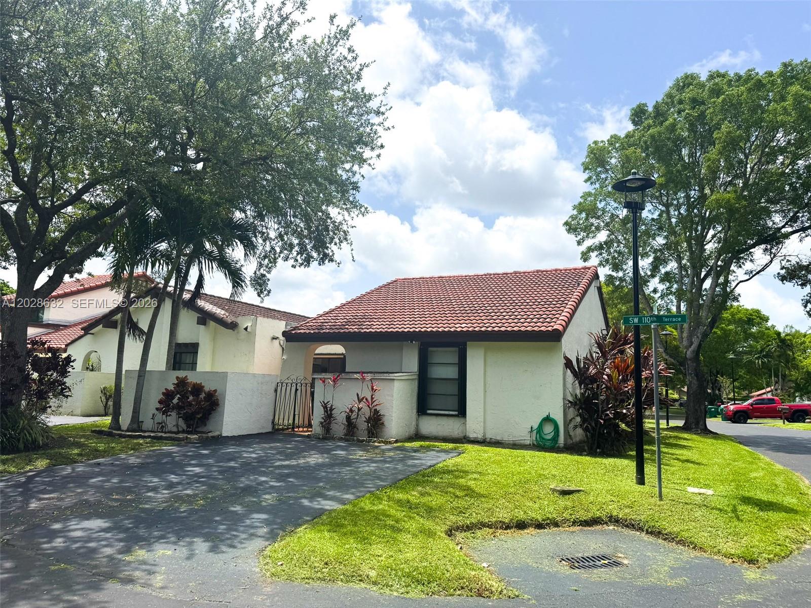 13544 Southwest 110th Terrace Miami, FL 33186 - Photo 17 of 29