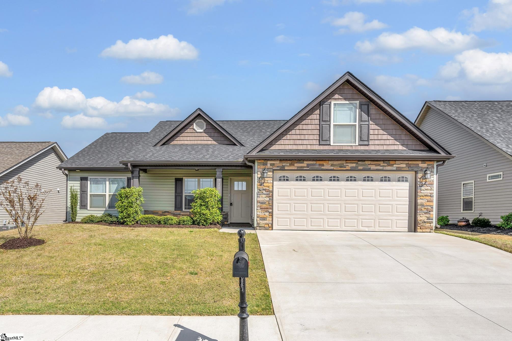 721 Maya Street Boiling Springs, SC 29316 - Photo 1 of 25 Gallery Image 1