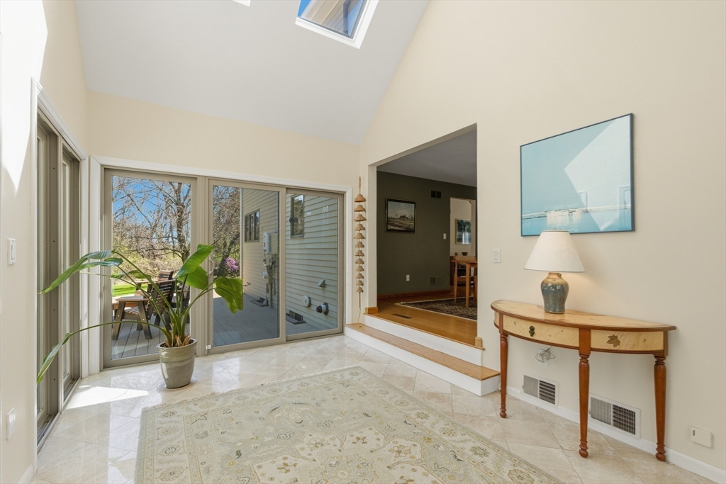 641 Salem End Road Framingham, MA 01702 - Photo 14 of 42 Gallery Image 14