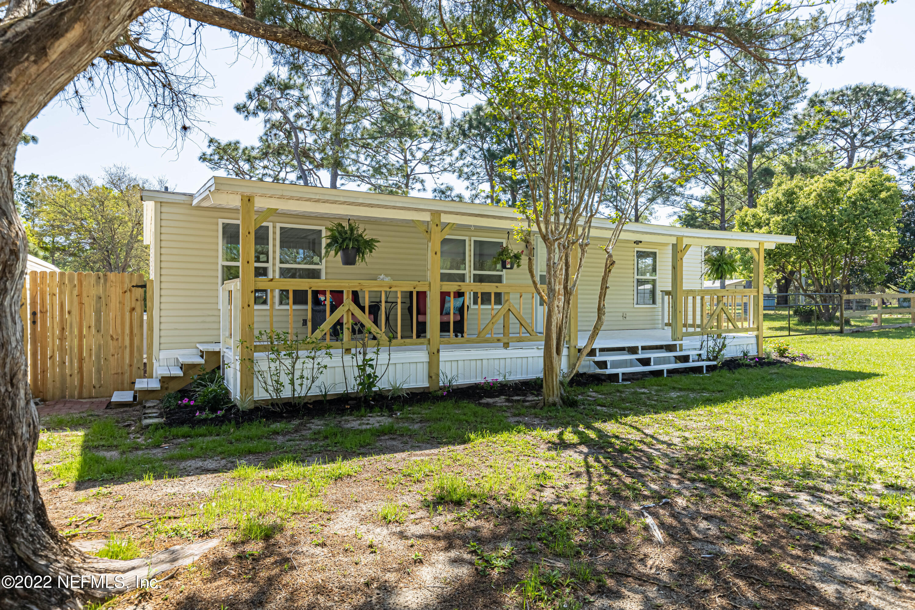 7691 Silver Sands Road Keystone Heights, FL 32656 - Photo 11 of 42 2 Front