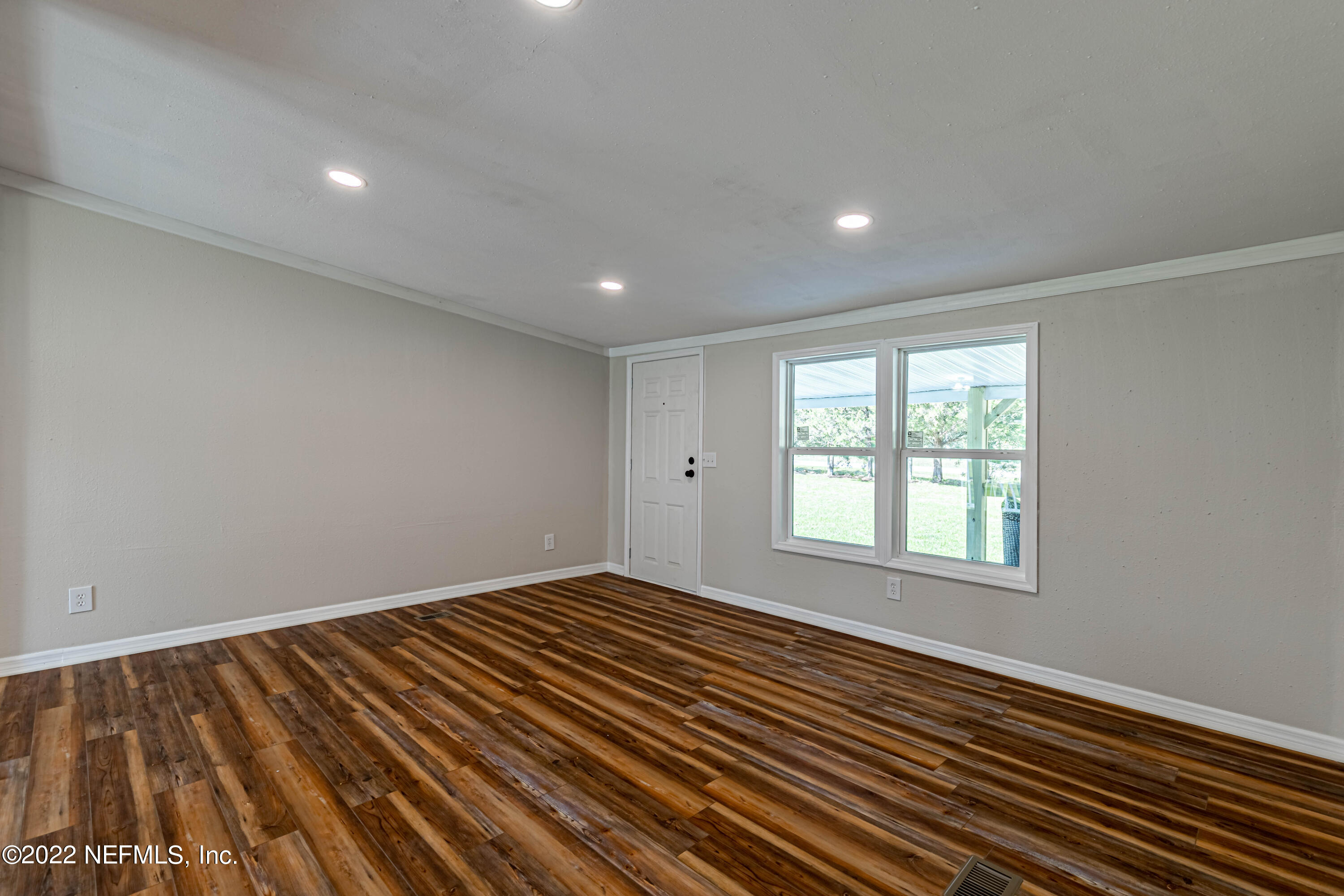 7691 Silver Sands Road Keystone Heights, FL 32656 - Photo 18 of 42 9 Family Room-3
