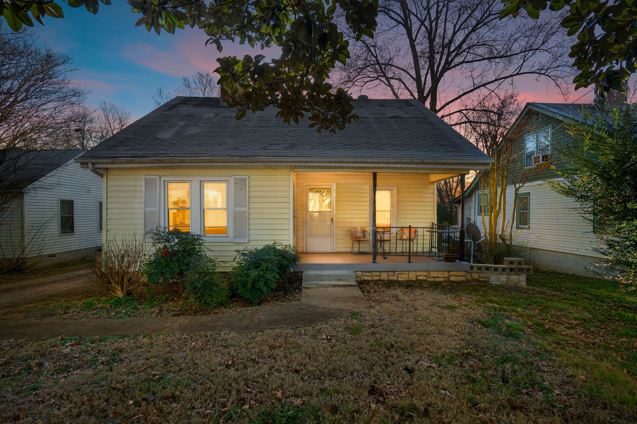 1712 County Hospital Road Nashville, TN 37218 - Photo 28 of 31 a house view with a garden space