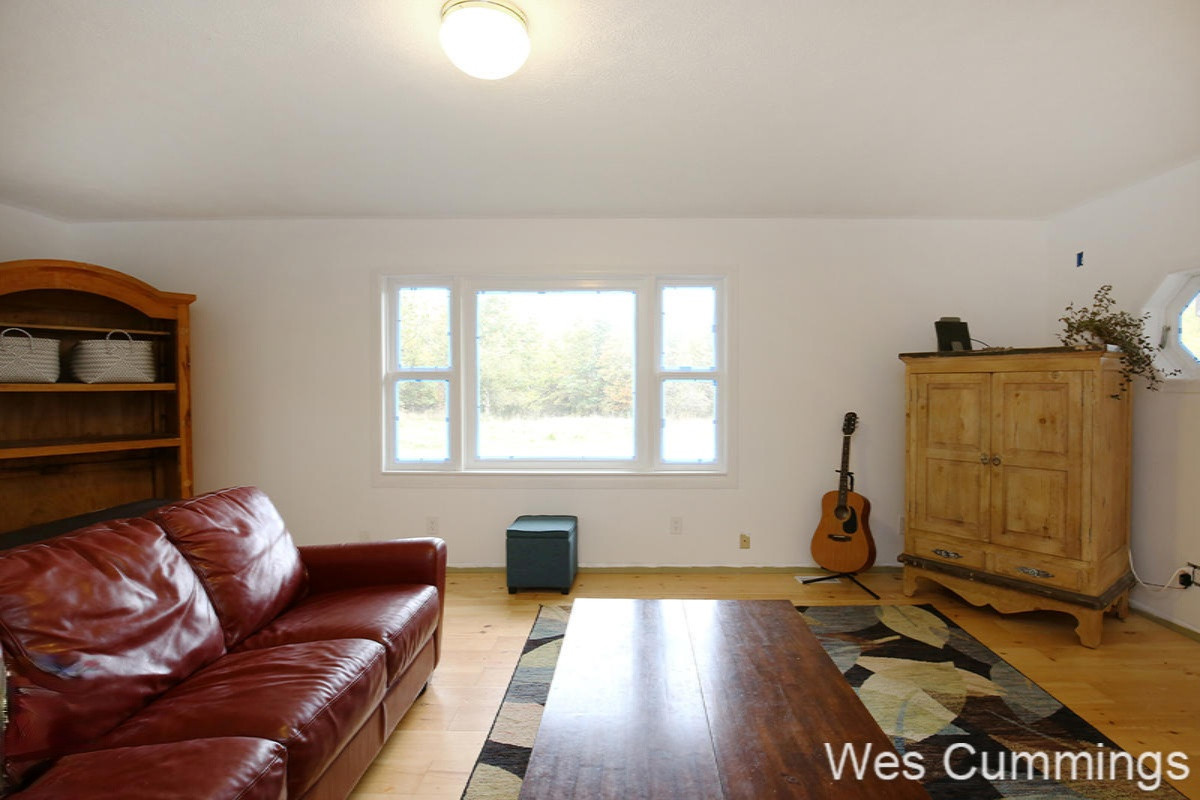 14300 Heffron Road Northeast Belding, MI 48809 - Photo 4 of 37 5