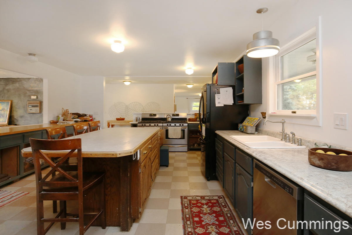 14300 Heffron Road Northeast Belding, MI 48809 - Photo 8 of 37 9