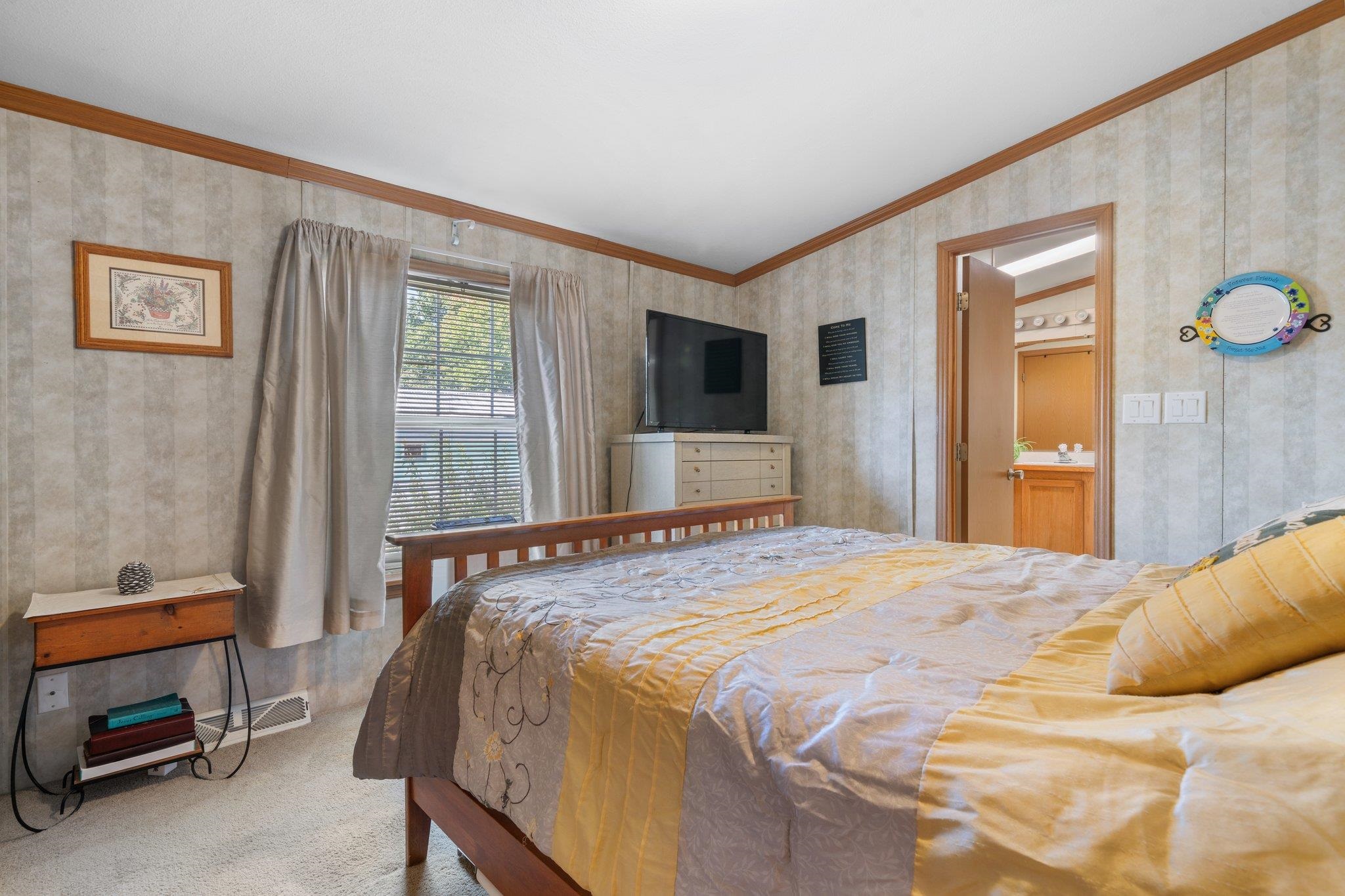 15 West Lane Rochester, NH 03867 - Photo 19 of 35