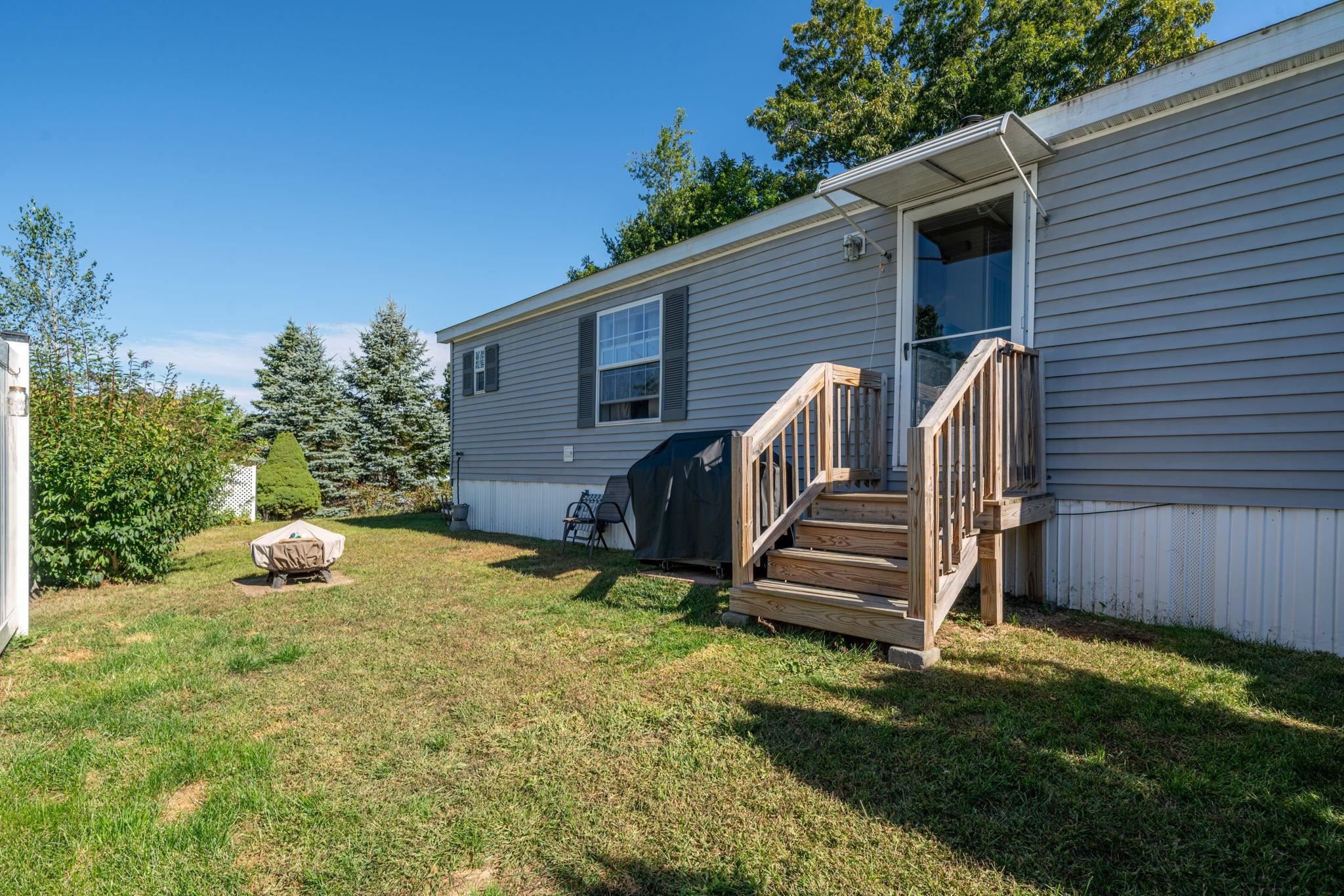 15 West Lane Rochester, NH 03867 - Photo 25 of 35