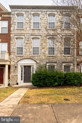 $2,600 | 1002 Hoke Lane, Fredericksburg, VA 22401