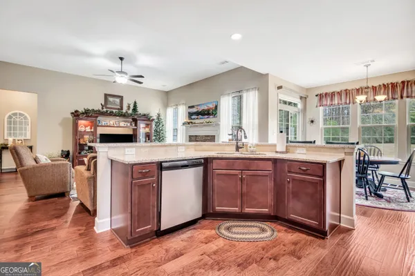 $539,000 | 32 Austin Storey Circle, Newnan, GA 30263