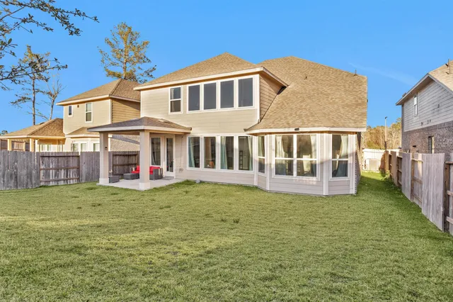 a house view with a outdoor space