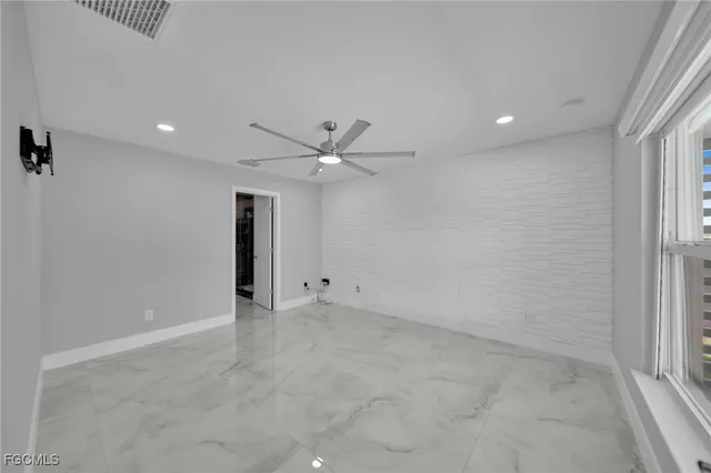 $2,300 | 3095 Northwest 4th Place, Cape Coral, FL 33993