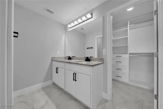 $2,300 | 3095 Northwest 4th Place, Cape Coral, FL 33993