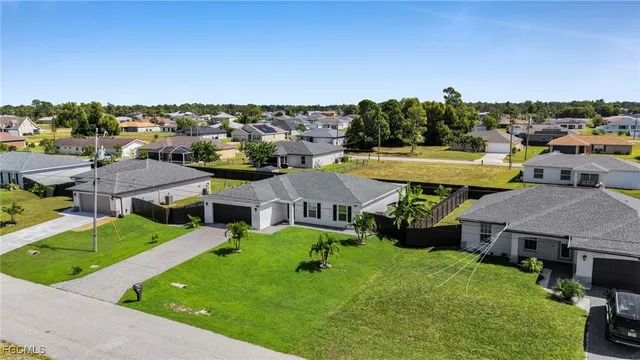 $2,300 | 3095 Northwest 4th Place, Cape Coral, FL 33993