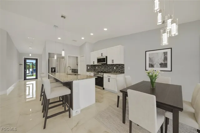 $2,300 | 3095 Northwest 4th Place, Cape Coral, FL 33993