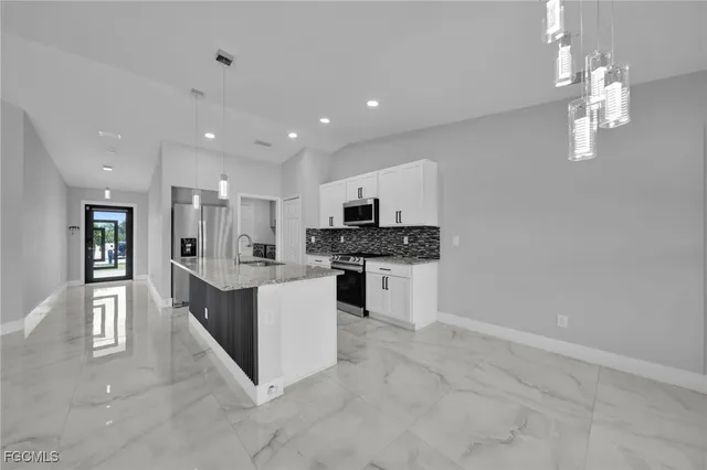 $2,300 | 3095 Northwest 4th Place, Cape Coral, FL 33993