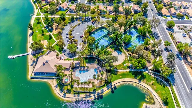 $799,999 | 23759 Heliotrope Way, Moreno Valley, CA 92557