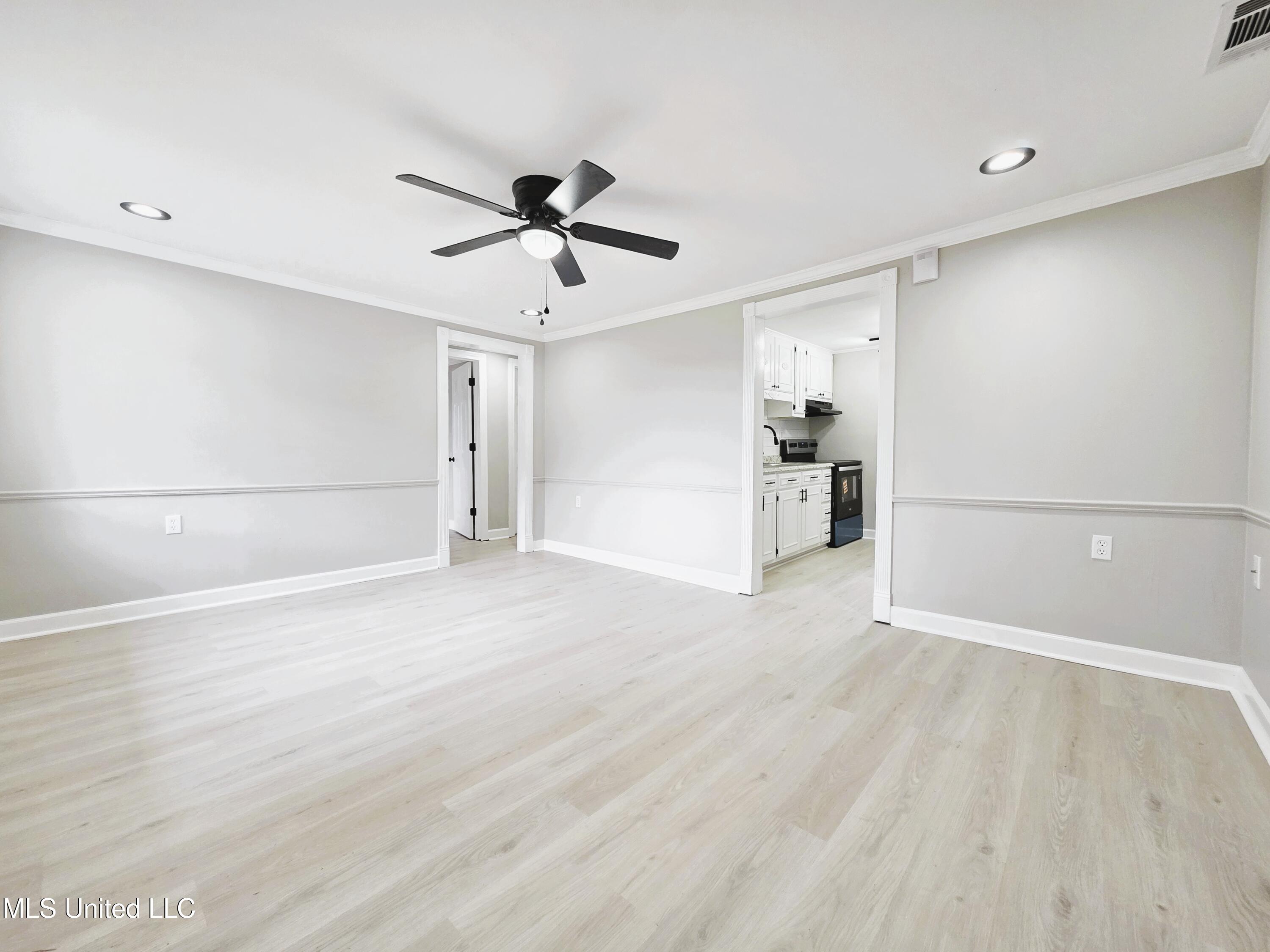 9619 Nevada Avenue Vancleave, MS 39565 - Photo 8 of 21 20251129_114454