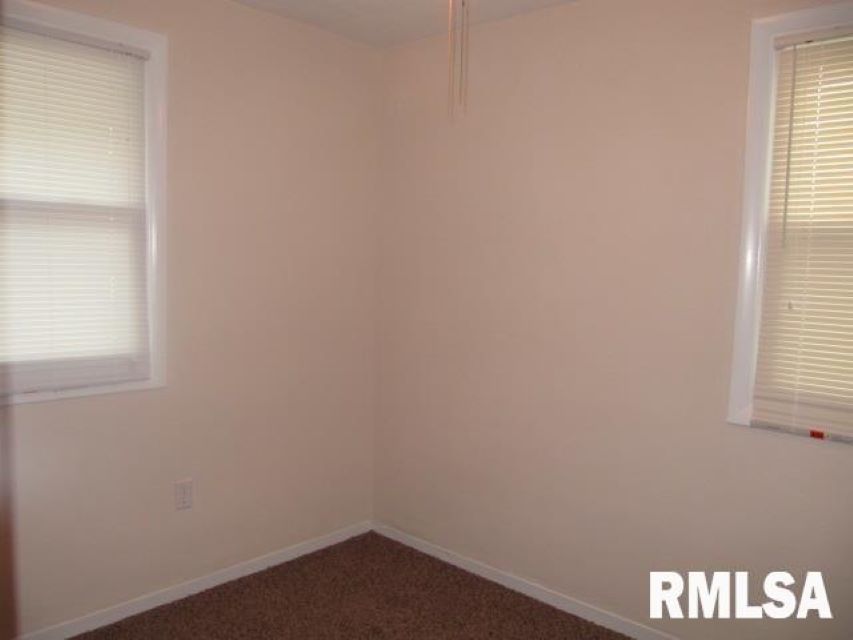 950 40th Street Moline, IL 61265 - Photo 19 of 26