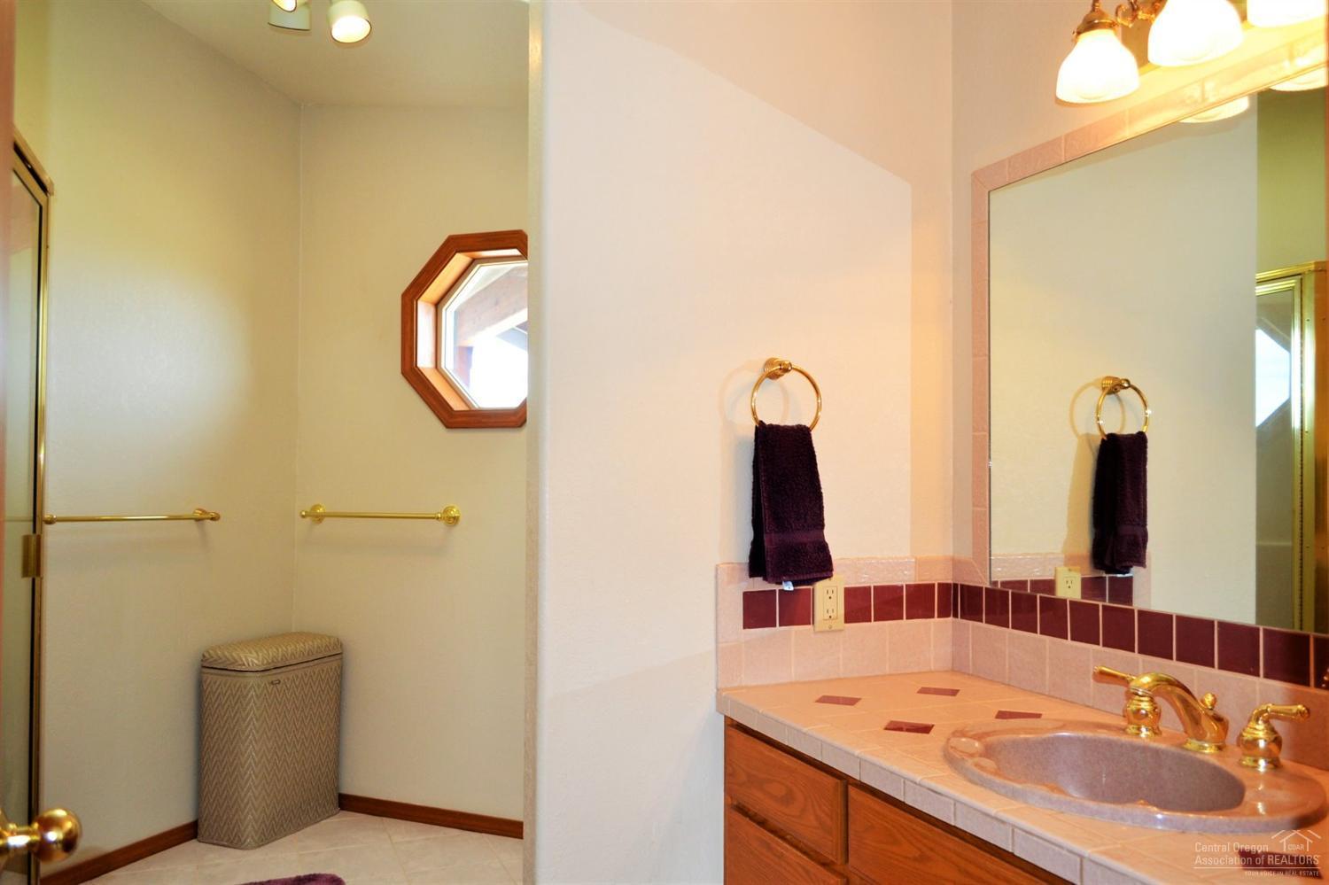 13600 Southwest Bussett Road Powell Butte, OR 97753 - Photo 12 of 25 Gallery Image 12