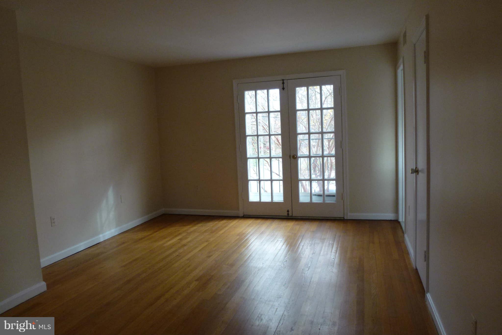 1742 Chain Bridge Road McLean, VA 22102 - Photo 11 of 17 Bedroom (Master)