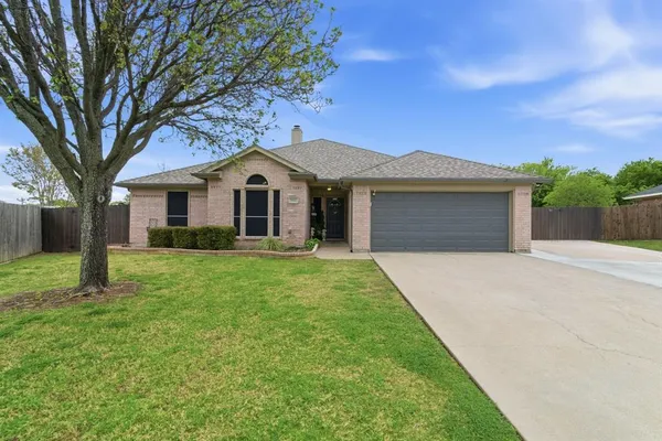 $415,000 | 1051 Thistle Meade Circle, Burleson, TX 76028