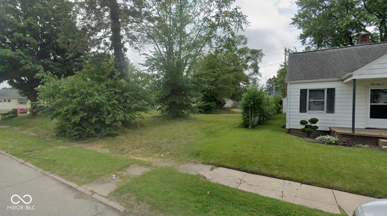 1410 East Calvert Street South Bend, IN 46613 - Photo 2 of 6