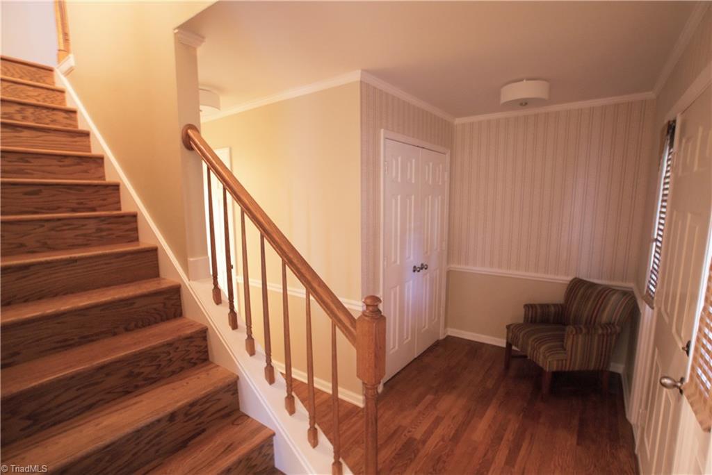 3212 Derby Circle High Point, NC 27265 - Photo 15 of 30 Foyer - Solid oak tread stairway.