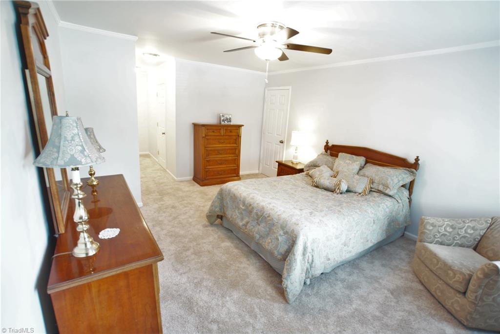 3212 Derby Circle High Point, NC 27265 - Photo 20 of 30