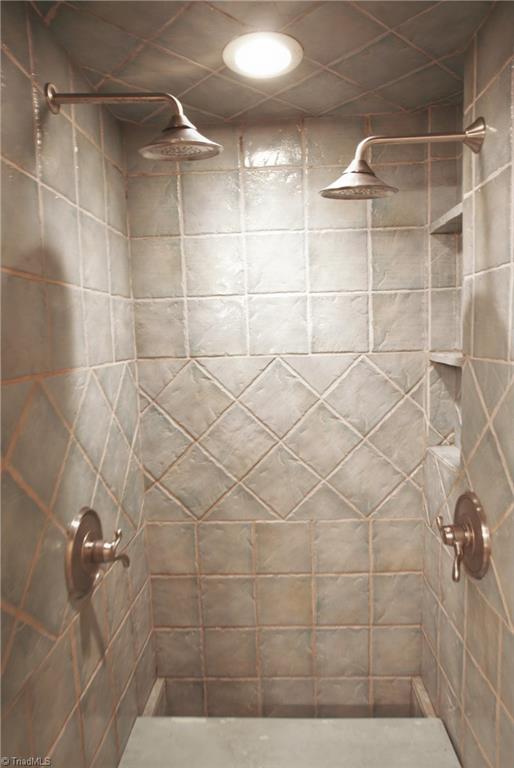 3212 Derby Circle High Point, NC 27265 - Photo 22 of 30 Custom shower - movable bench