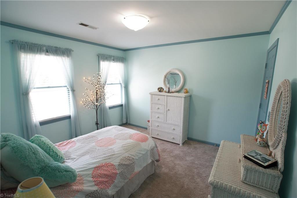 3212 Derby Circle High Point, NC 27265 - Photo 25 of 30