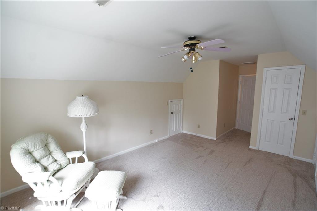 3212 Derby Circle High Point, NC 27265 - Photo 26 of 30 bedroom 15'7" x 11'3"