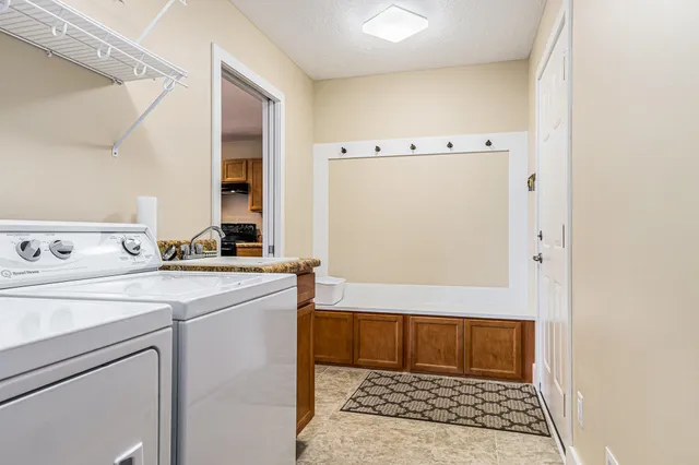 $379,900 | 9239 Cottage Gate, Richland, MI 49083