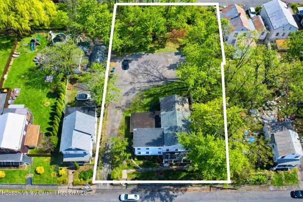 $1,400 | 46 North Street, Unit 6, Catskill, NY 12414
